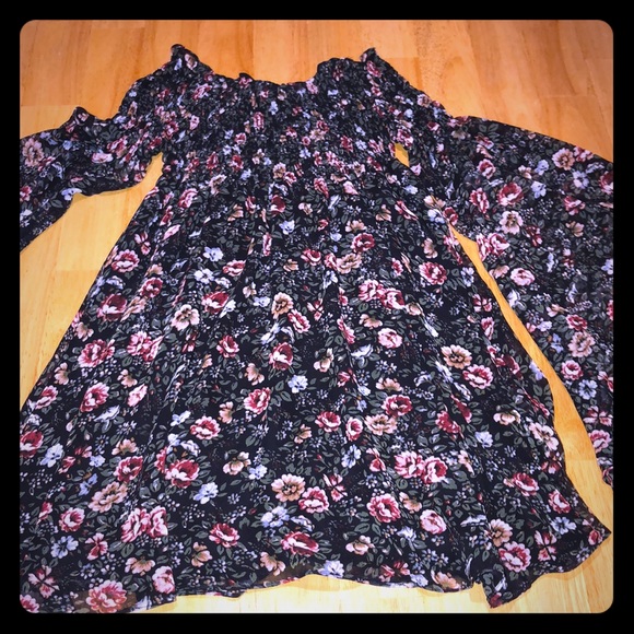 Olivaceous Dresses & Skirts - Floral chiffon off the shoulder bell sleeve dress